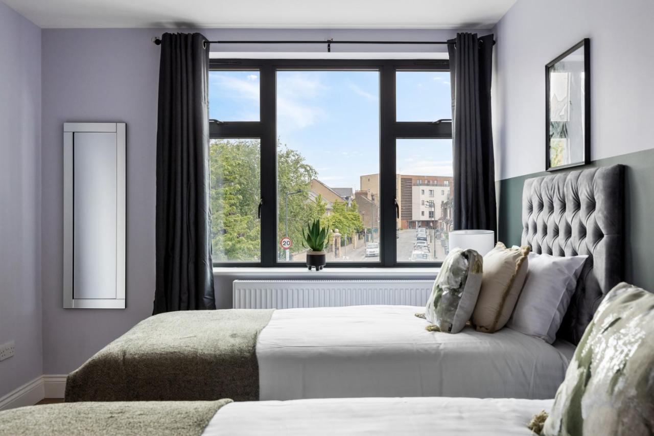 Stylish & Spacious 3 Bed Apartment With Fast Wifi, Close To Tube & Wembly Londýn Exteriér fotografie